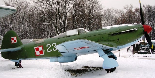 varsovia_museo_militar_wojska_polskiego3.jpg